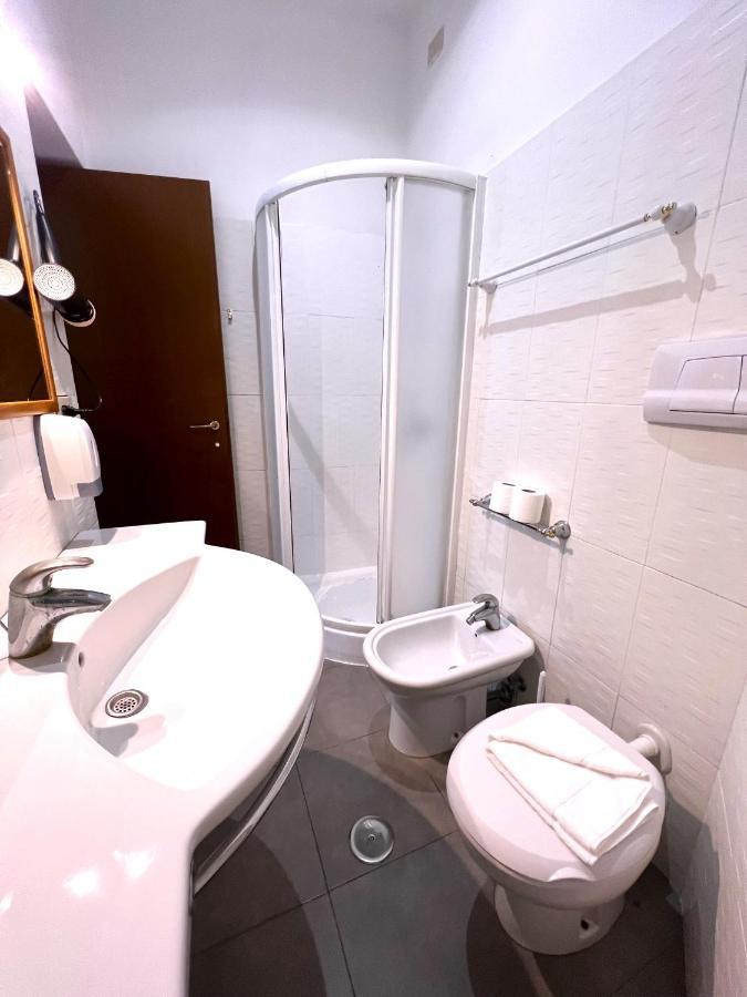 Booking Inn Settembre 95 Róma Kültér fotó